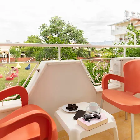 アパートホテル New Garden Aparthotelside シダ