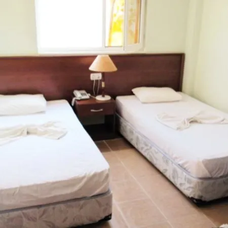 New Garden Aparthotelside 公寓式酒店